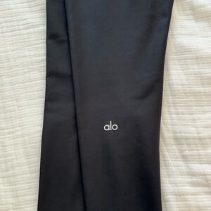 Alo Black Leggings